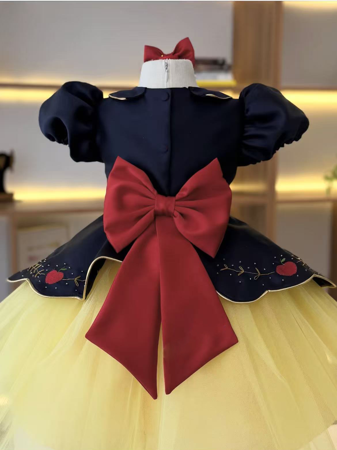 ชุดเดรสเด็กผู้หญิงฤดูร้อน มงกุ - Baby Clothing Dresser บทวิจารณ์และราคา